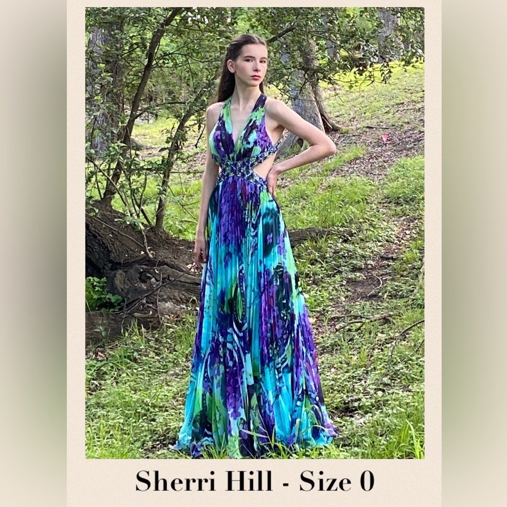 Elegant Multicolor Halter Maxi Dress
